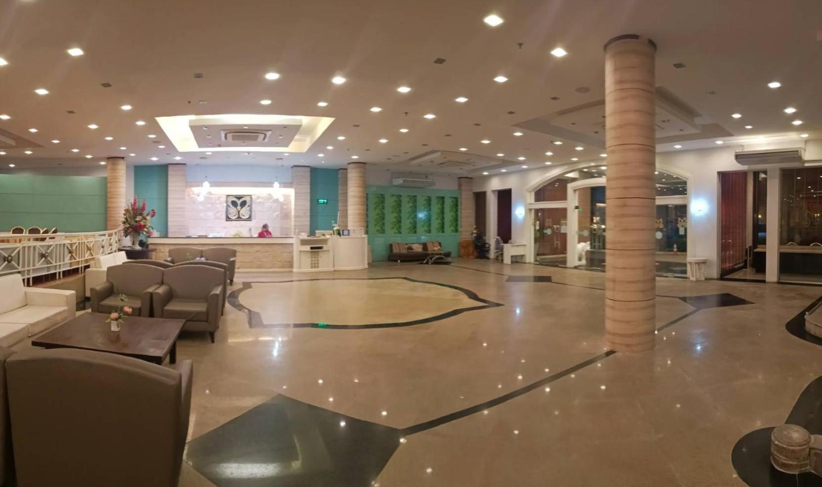 Mayflower Grande Hotel Phitsanulok Exterior foto